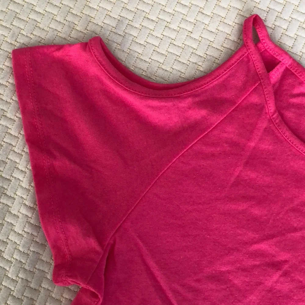 The Children's Place Top Girls Size Large 10/12 Hot Pink Cold Shoulder Shirt NWT